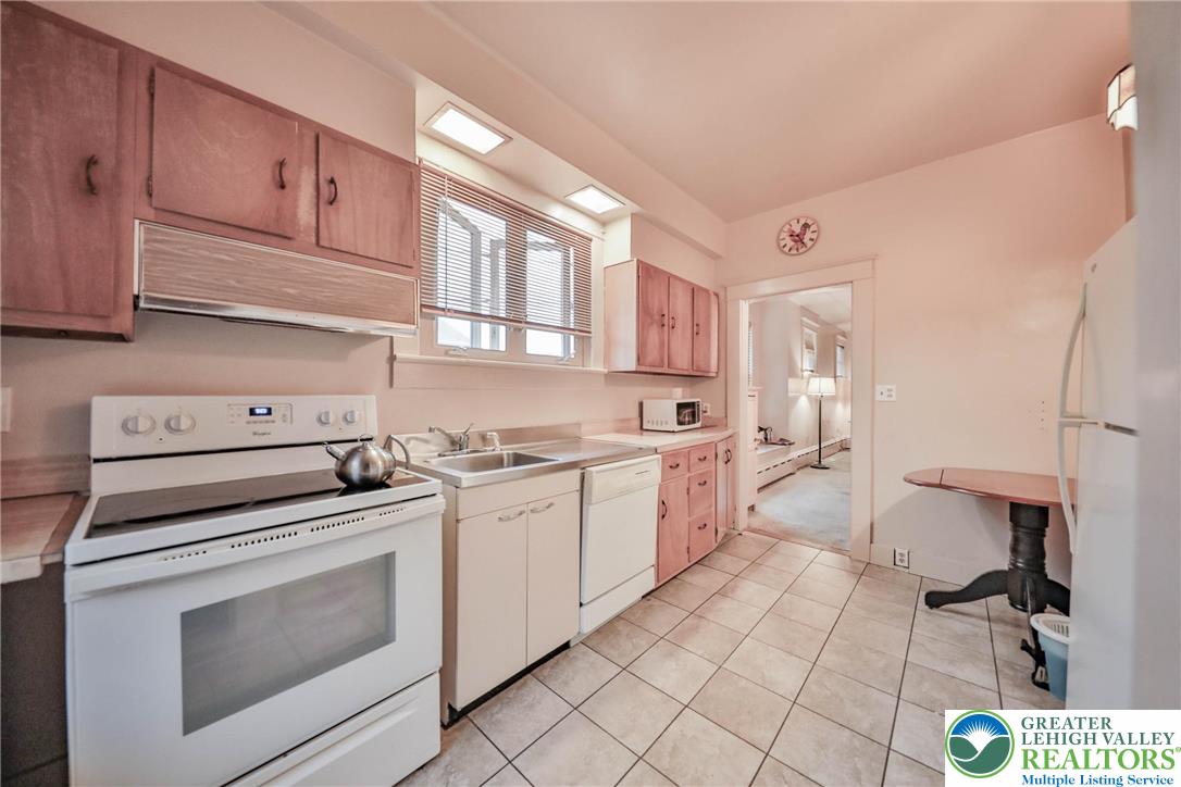 30 South 16th Street Wilson, PA 18042 - Photo 19 of 61