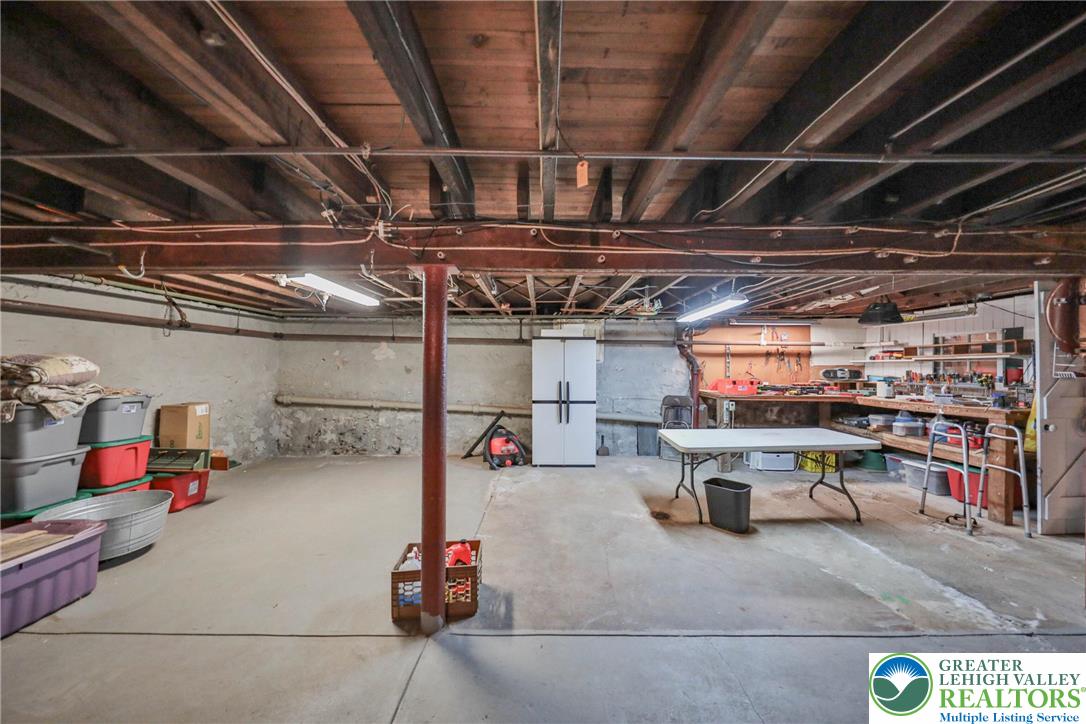 30 South 16th Street Wilson, PA 18042 - Photo 35 of 61