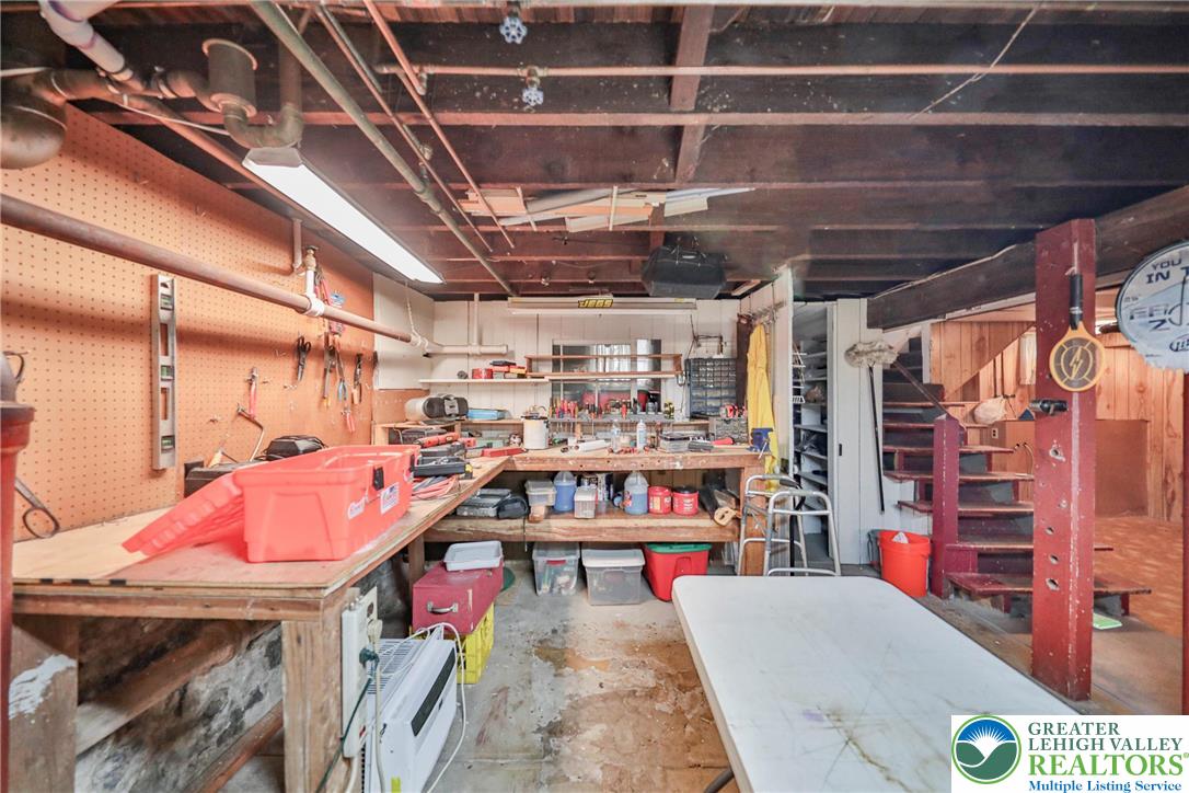 30 South 16th Street Wilson, PA 18042 - Photo 39 of 61