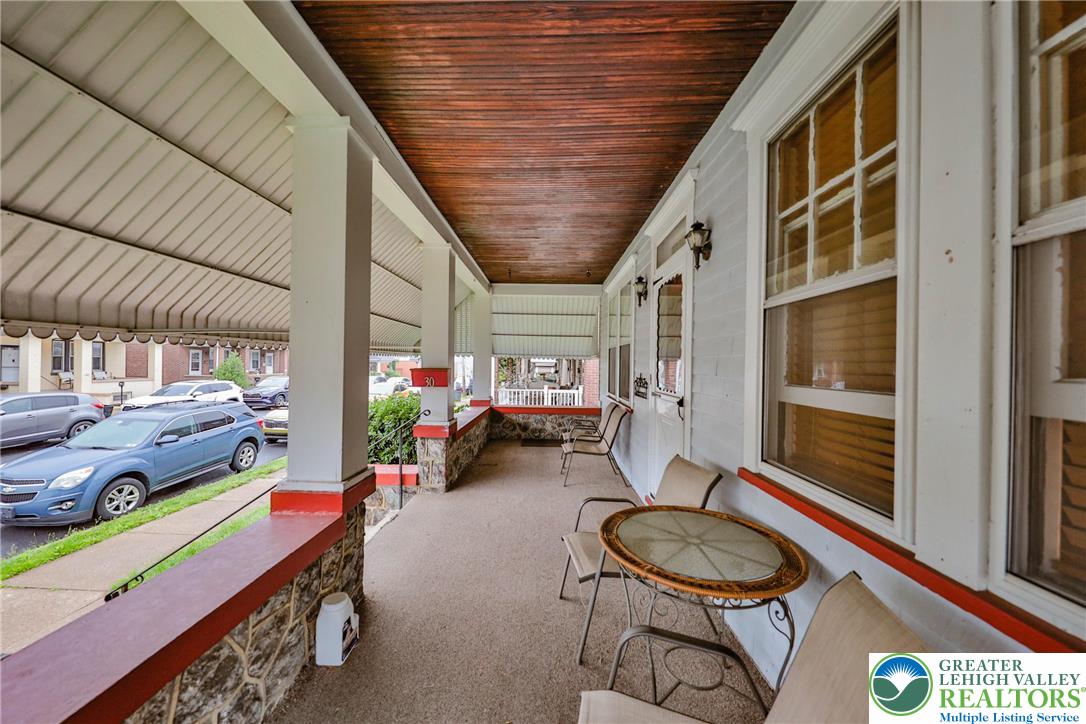 30 South 16th Street Wilson, PA 18042 - Photo 6 of 61