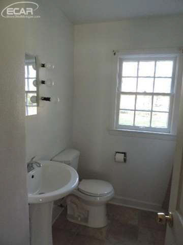 6350 Miller Road Swartz Creek, MI 48473 - Photo 10 of 15 20451712-9.JPG