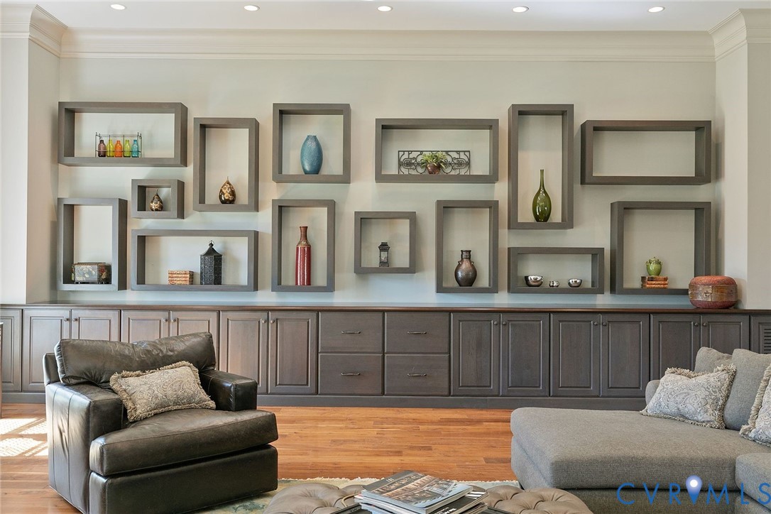 785 Oak Spring Lane Manakin-Sabot, VA 23103 - Photo 28 of 96 Stunning built-ins with framed shelving