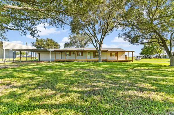 $297,000 | 725 Cr 428 Lolita Tx 77971, Lolita, TX 77971
