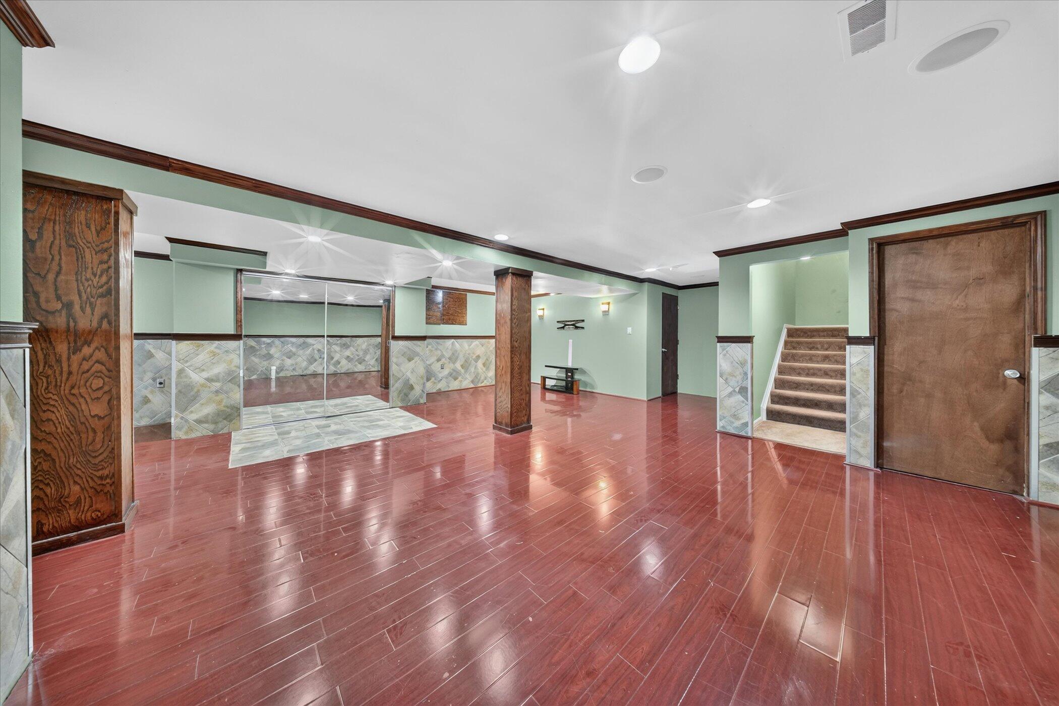 49816 Potomac Road, Unit 81 Canton, MI 48188 - Photo 37 of 49 41-49816-Potomac-Rd-Canton-Township-Wind