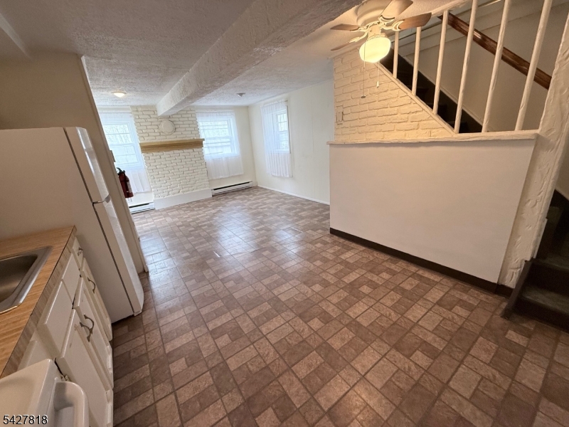 632 Brooklyn Mountain Road Hopatcong, NJ 07843 - Photo 7 of 25