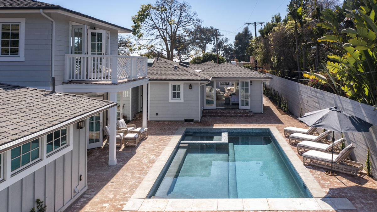 1112 Hill Road Montecito, CA 93108 - Photo 3 of 28 1112 Hill Rd_WEB_29