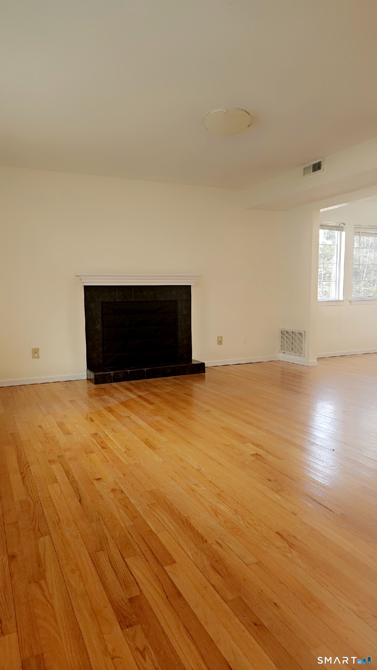 20 Apple Way Madison, CT 06443 - Photo 2 of 38