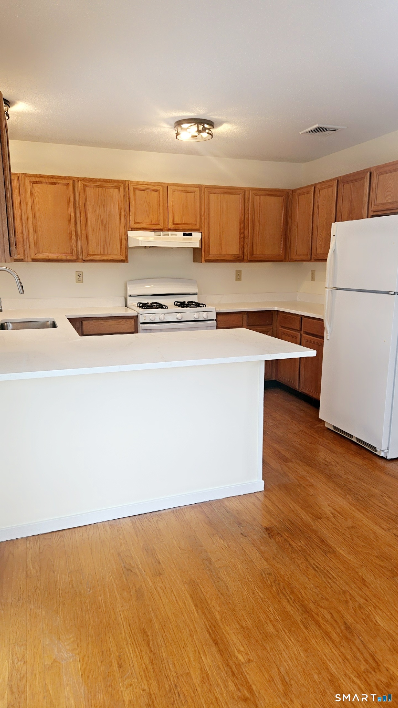20 Apple Way Madison, CT 06443 - Photo 7 of 38