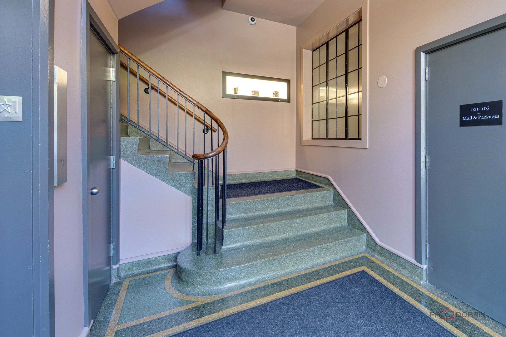1801 West Larchmont Avenue, Unit 305 Chicago, IL 60613 - Photo 5 of 36