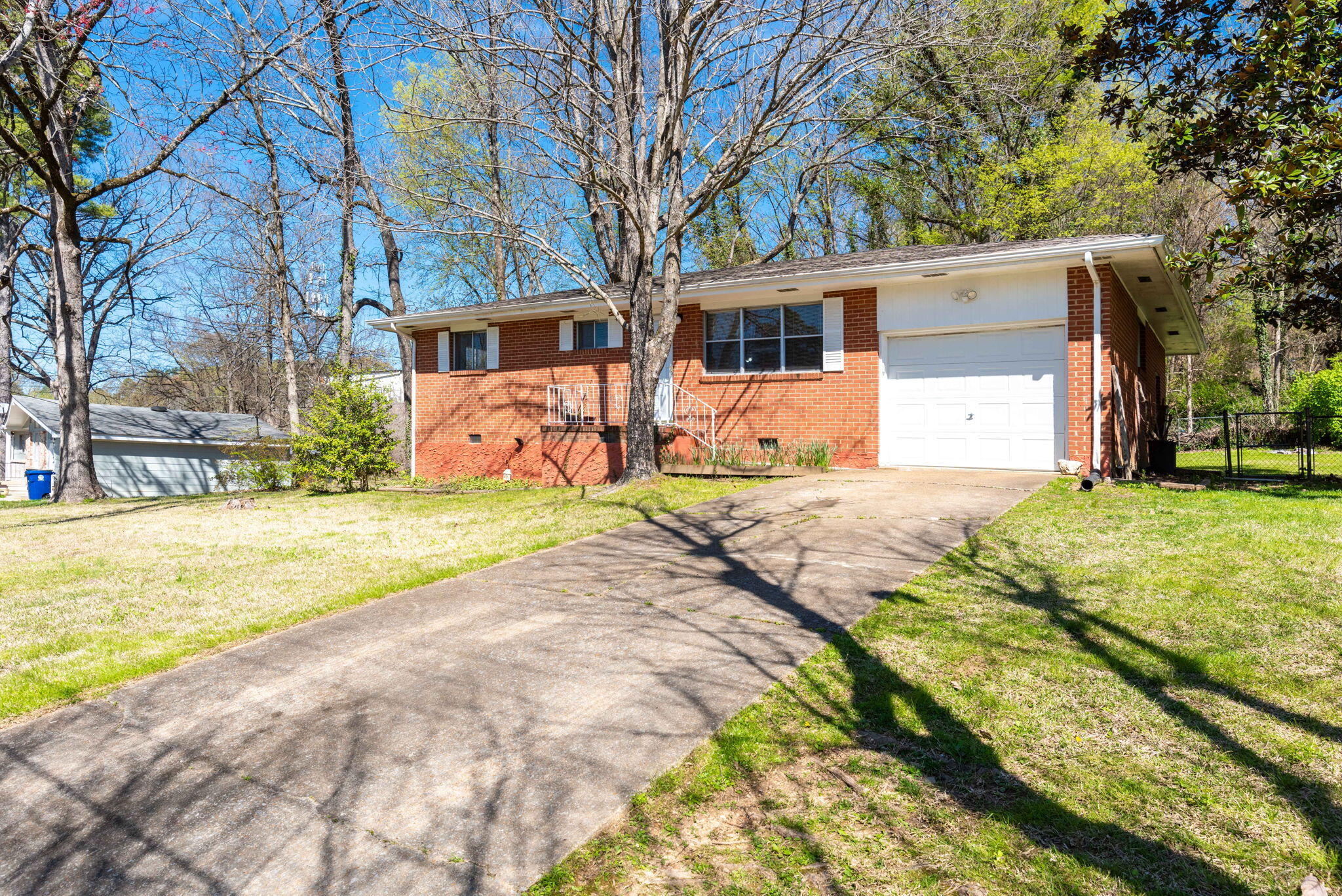 7644 Mallette Road Chattanooga, TN 37416 - Photo 3 of 23 3-web-or-mls-DSC_2015