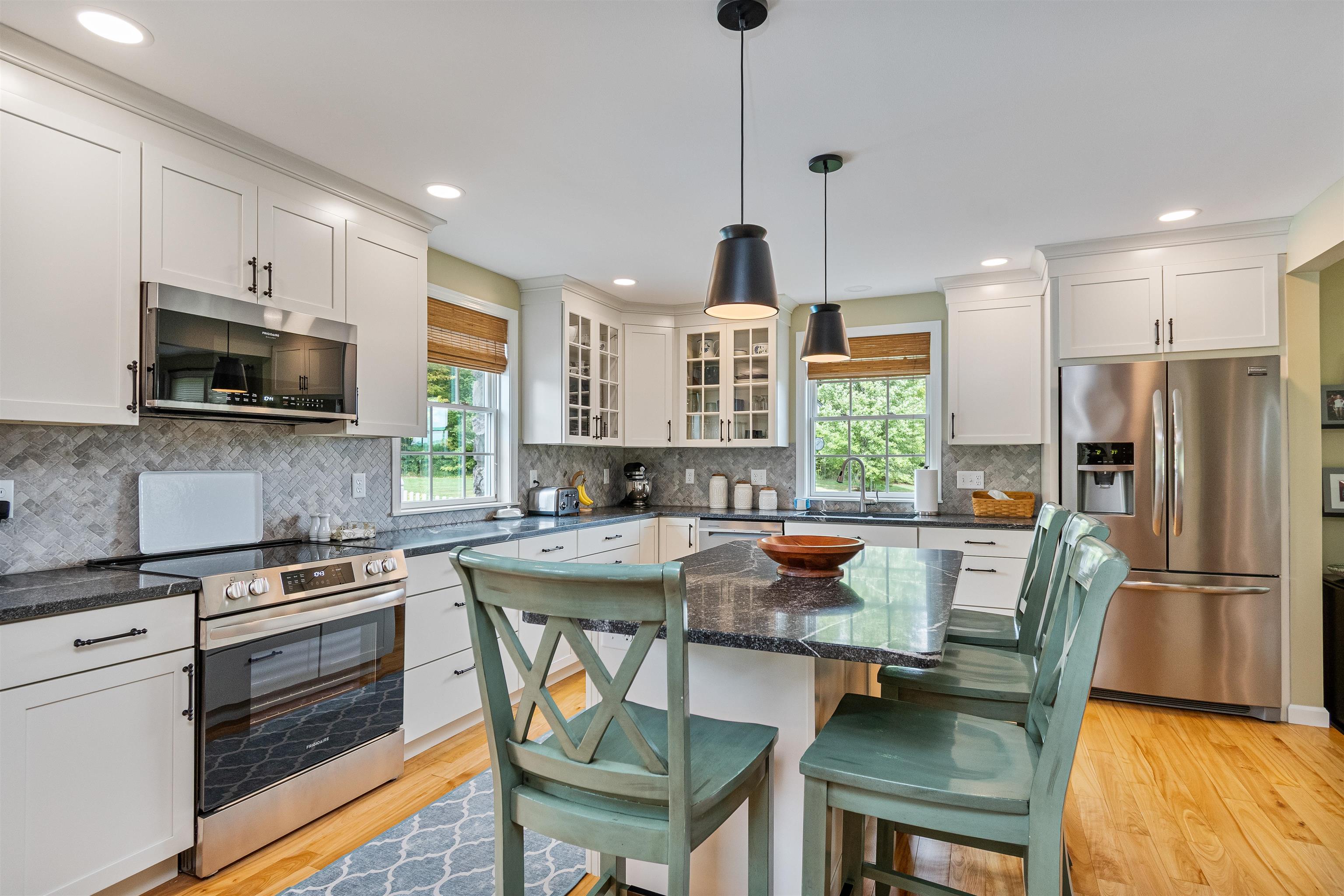 5956 St George Road Williston, VT 05495 - Photo 8 of 50