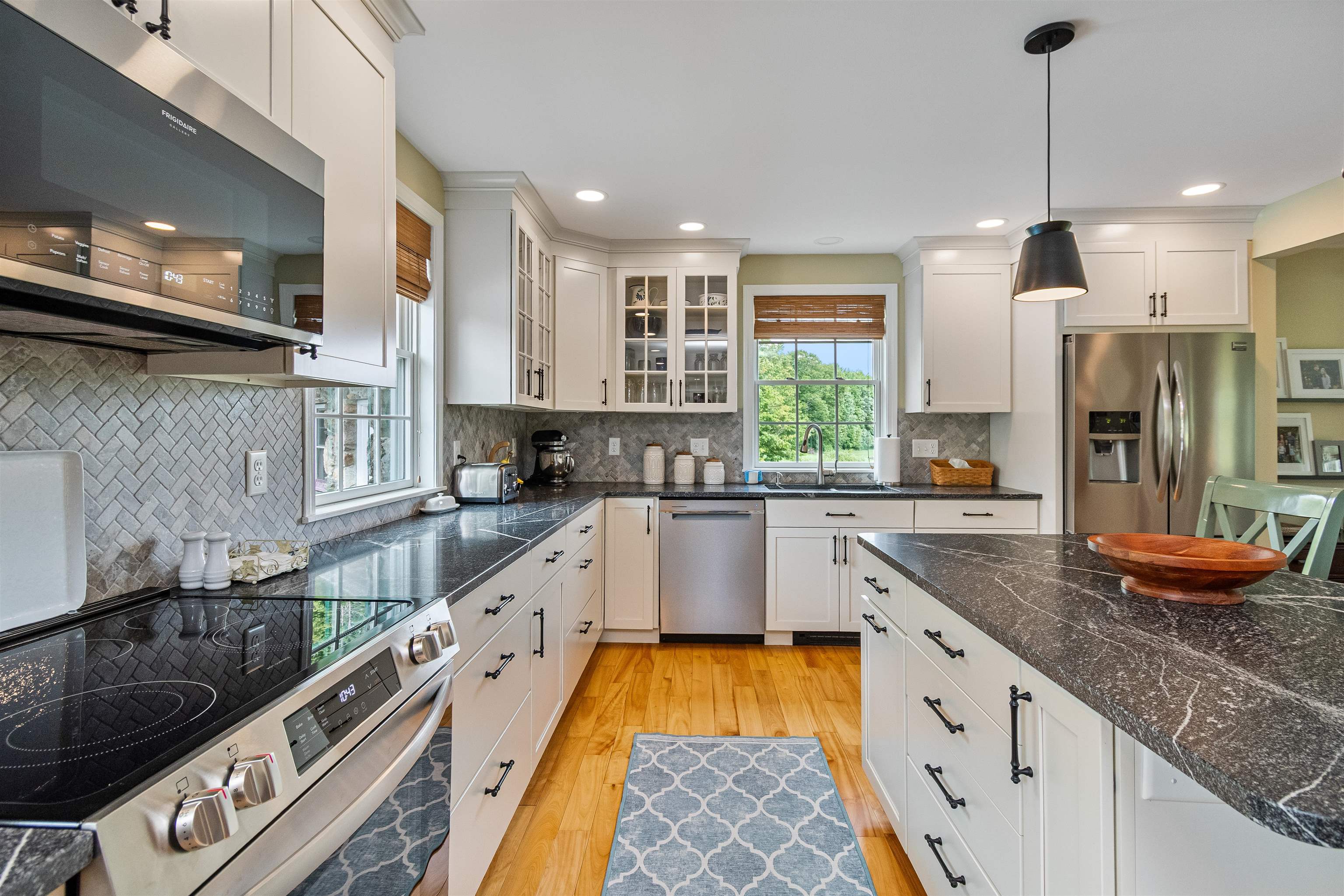 5956 St George Road Williston, VT 05495 - Photo 9 of 50