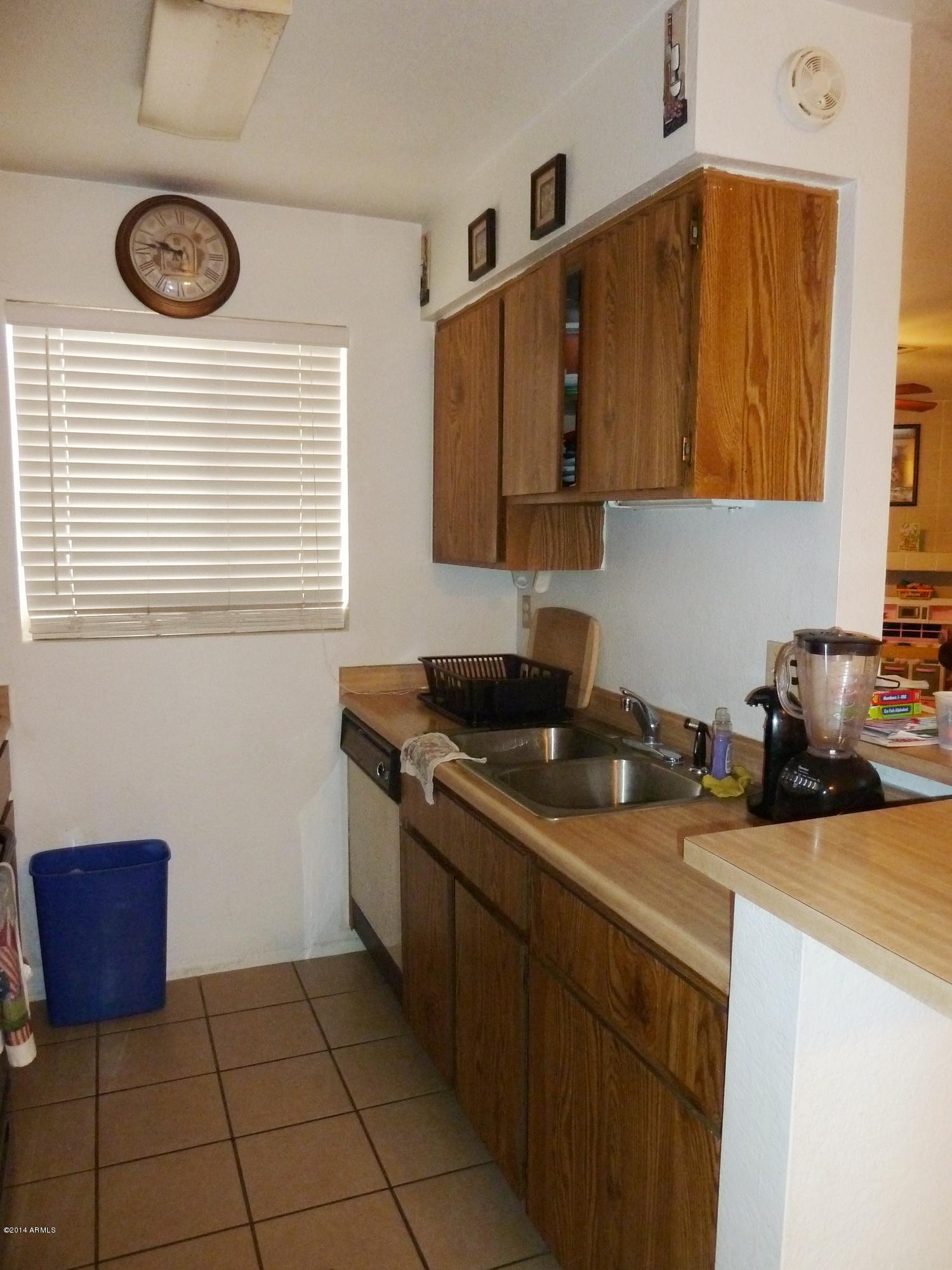 93 North Cooper Road, Unit 20 Chandler, AZ 85225 - Photo 2 of 28 P1040275