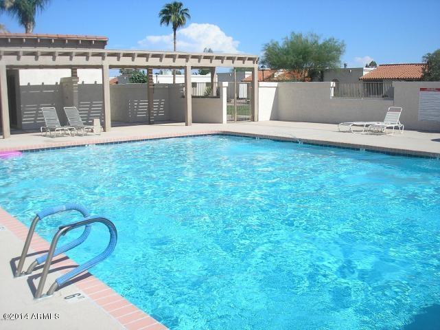 93 North Cooper Road, Unit 20 Chandler, AZ 85225 - Photo 24 of 28 Comm pool