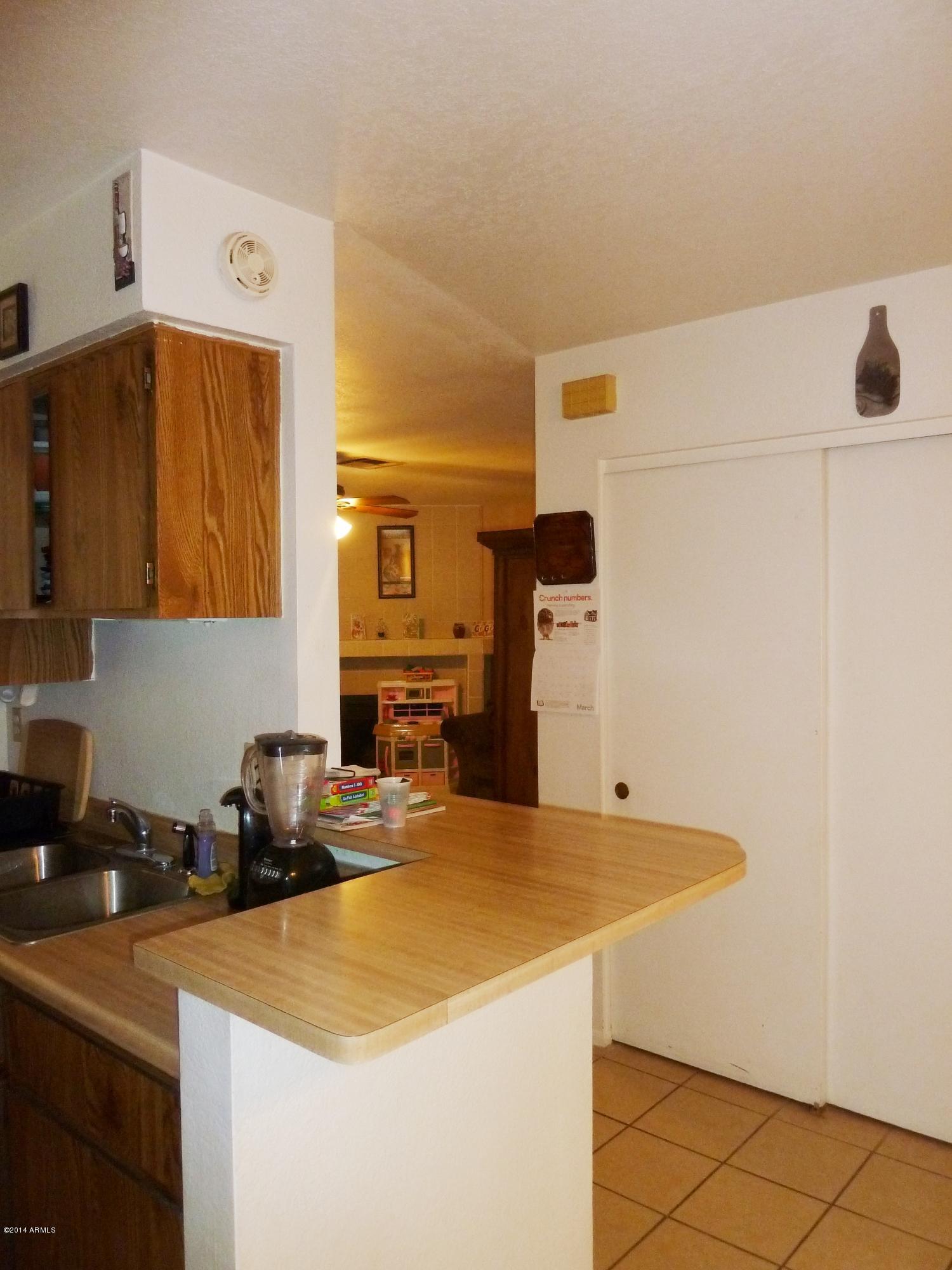 93 North Cooper Road, Unit 20 Chandler, AZ 85225 - Photo 3 of 28 P1040276