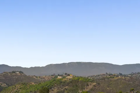 $2,565,000 | 1226 Vía Del Cerro, Vista, CA 92084