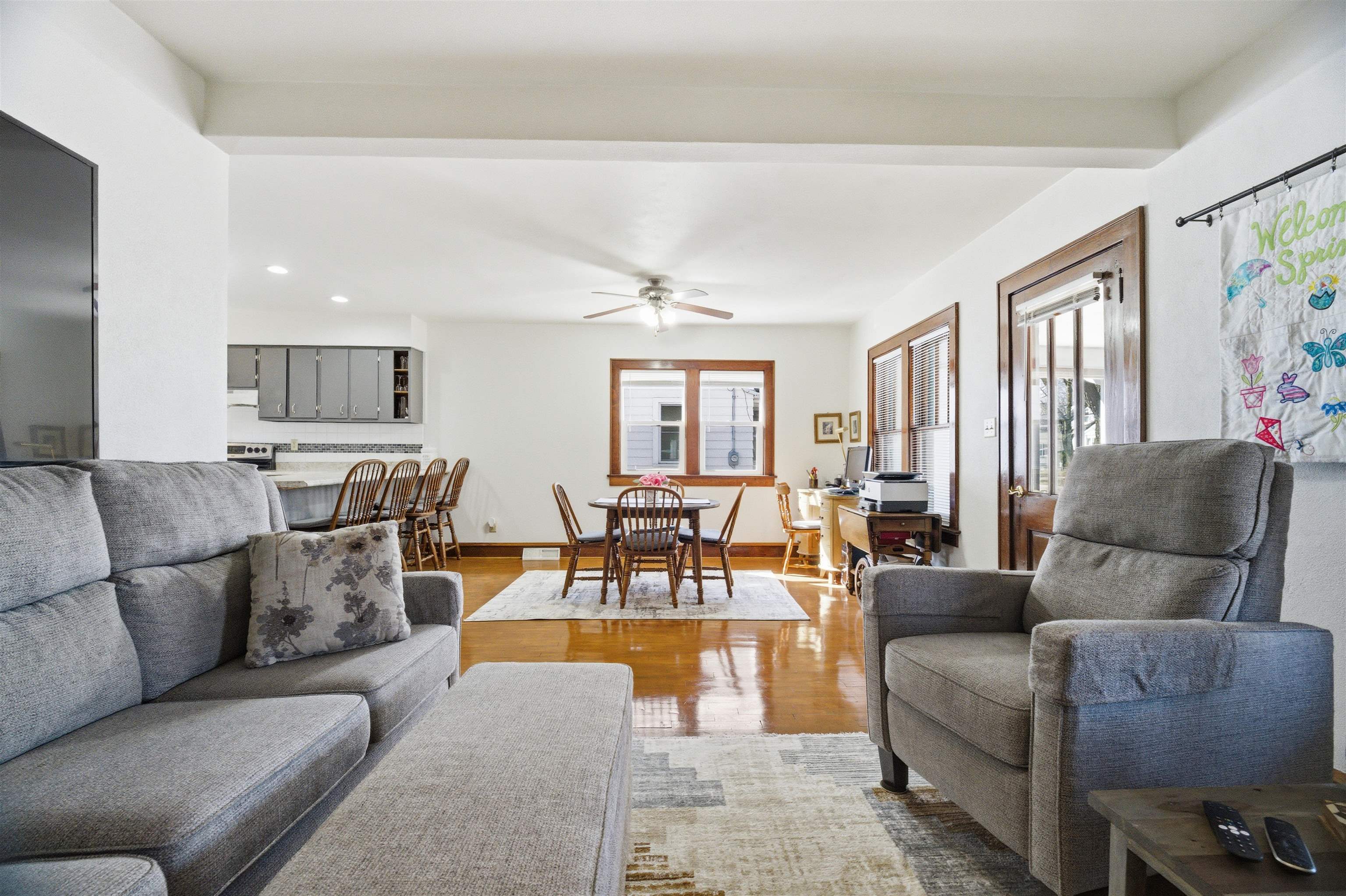 1306 South Lawe Street Appleton, WI 54915 - Photo 7 of 29