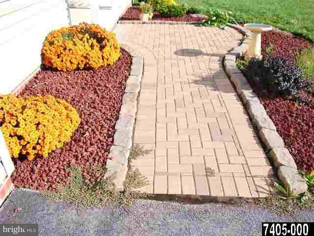 65 Leedy Road Gettysburg, PA 17325 - Photo 2 of 20 Gallery Image 2