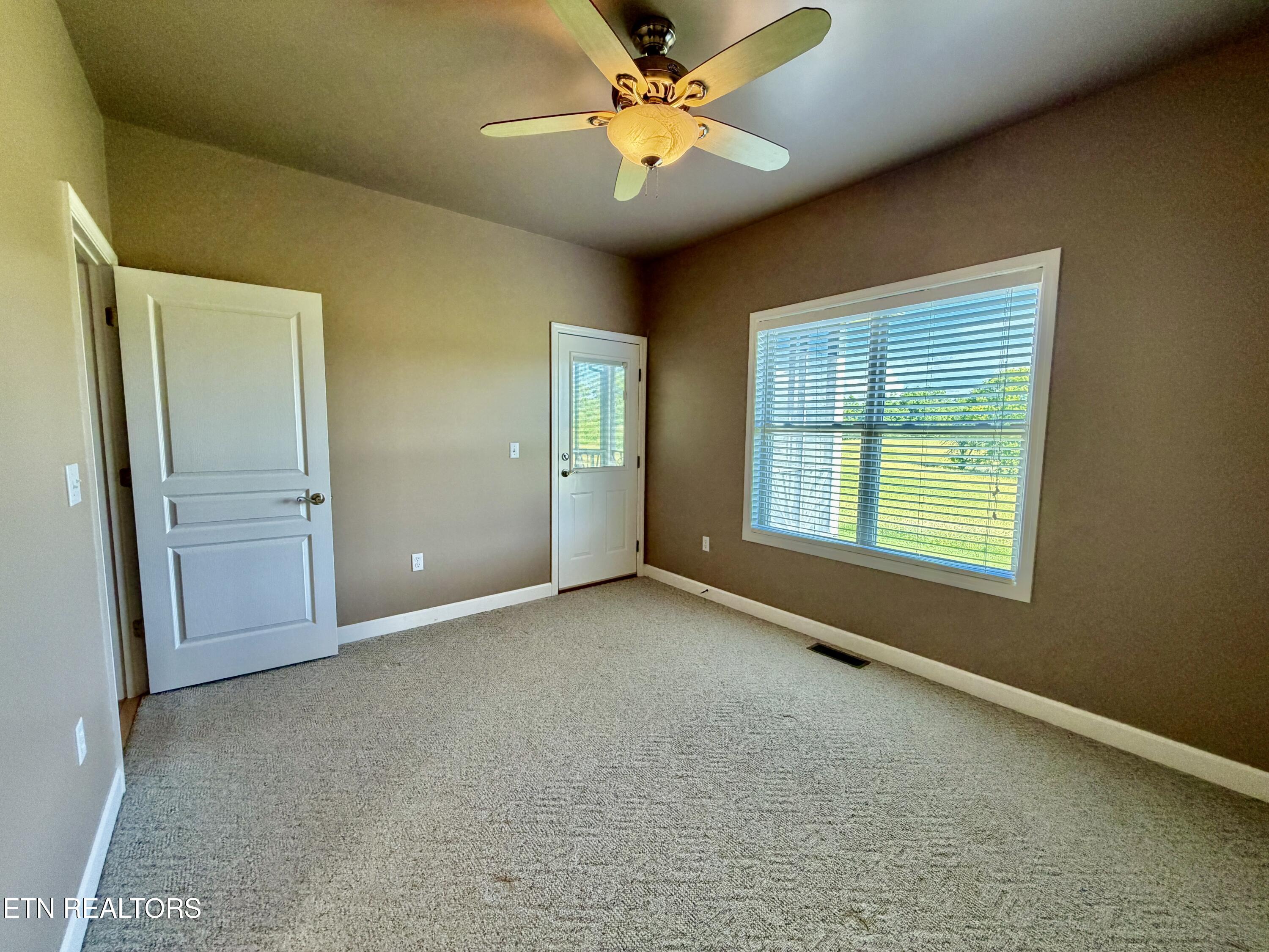 1770 Buffalo Road Oneida, TN 37841 - Photo 23 of 57 33