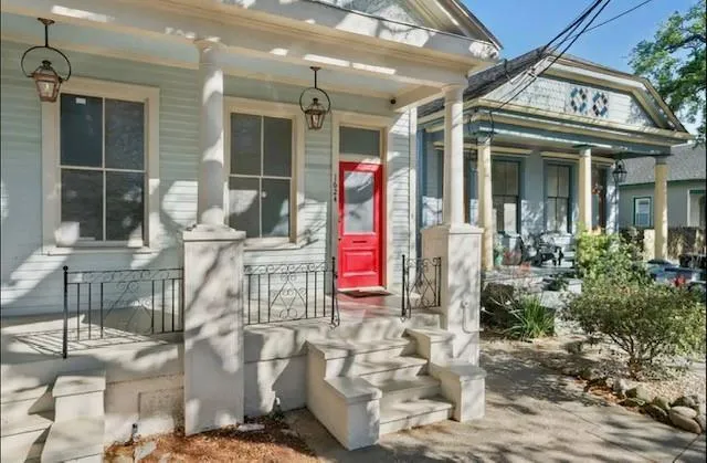 $1,850 | 1624 Gentilly Boulevard, Unit RIGHT, New Orleans, LA 70119