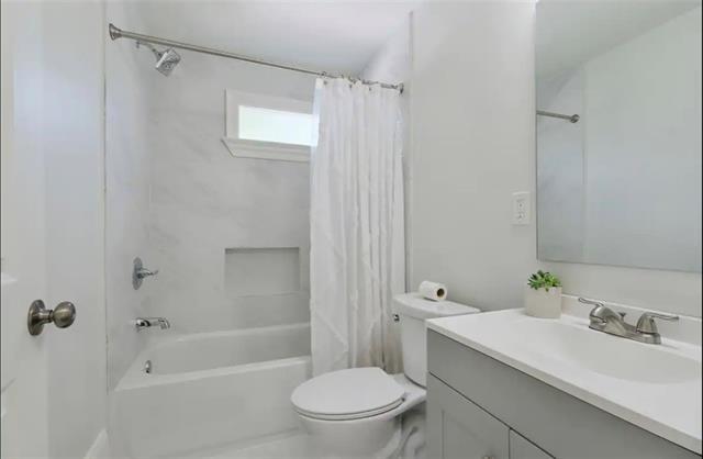 1624 Gentilly Boulevard, Unit RIGHT New Orleans, LA 70119 - Photo 10 of 11