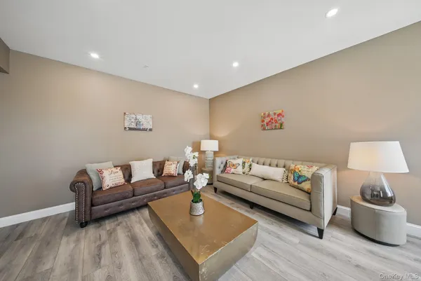 $2,300 | 3 Giada Lane, Unit 4, Middletown, NY 10940