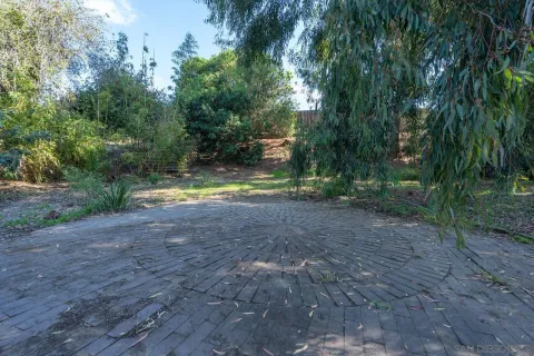 $1,350,000 | 4975 Whipple Way, San Diego, CA 92122