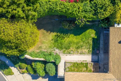 $1,350,000 | 4975 Whipple Way, San Diego, CA 92122