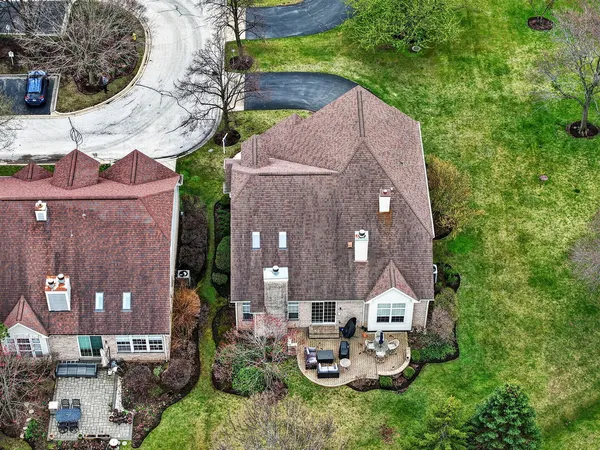 $639,900 | 2072 Inverness Drive, Vernon Hills, IL 60061
