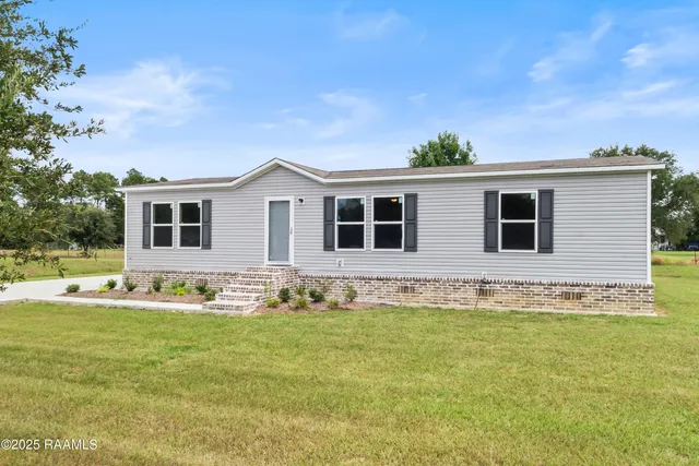 $164,900 | 250 Oak Manor, Rayne, LA 70578