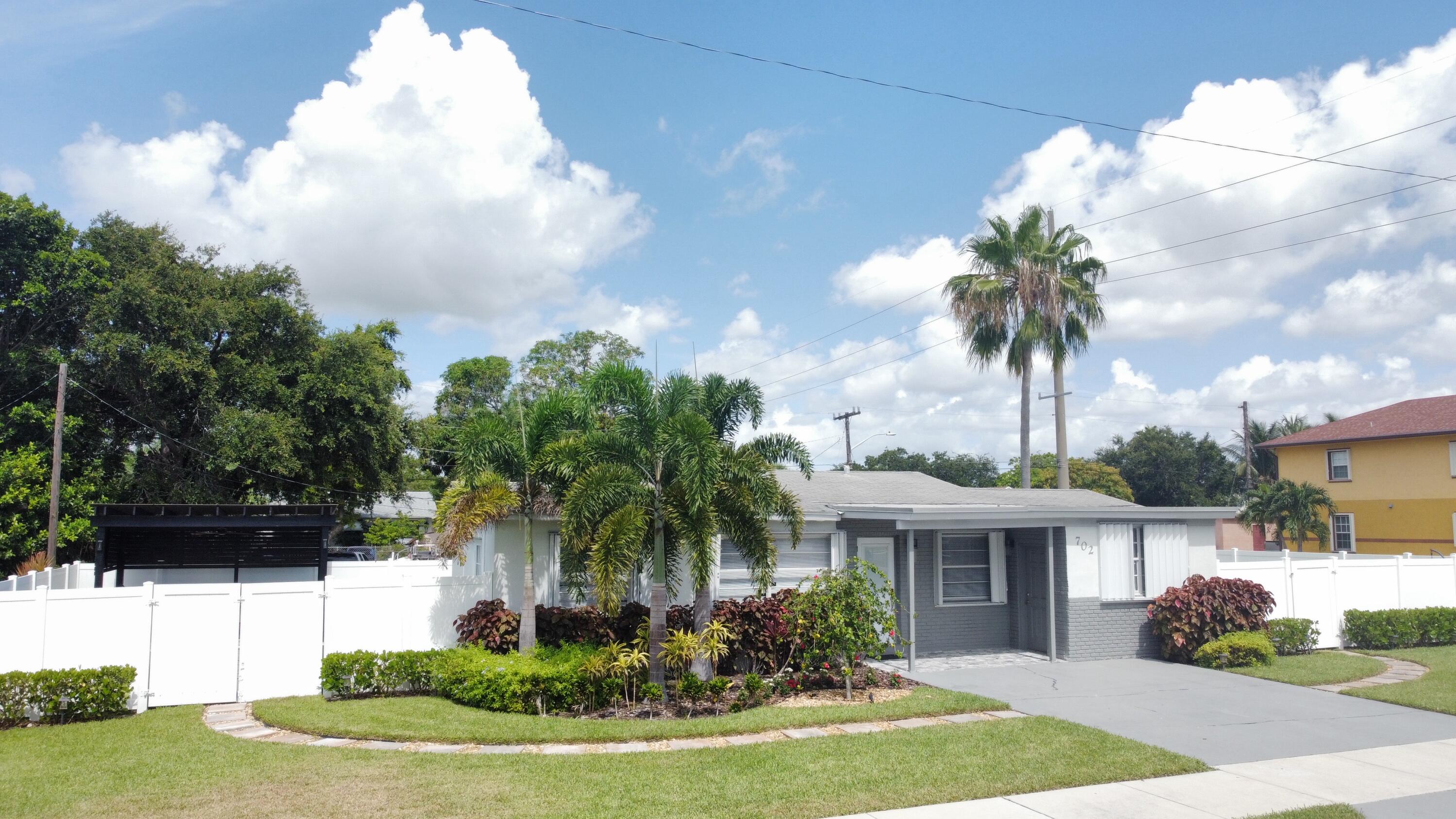 702 Southwest 1st Street Delray Beach, FL 33444 - Photo 5 of 32 dji_fly_20260706_111346_136_178335083446