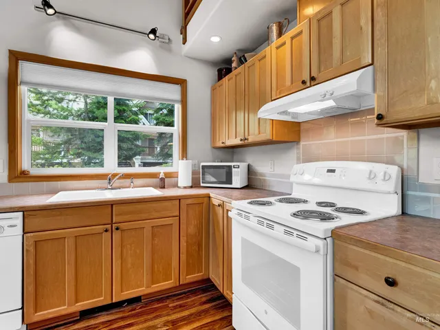 $909,000 | 910 Camas Place, McCall, ID 83638