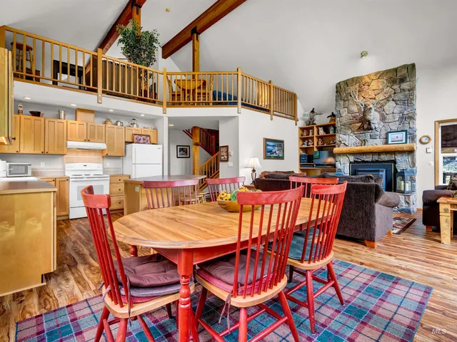 $909,000 | 910 Camas Place, McCall, ID 83638