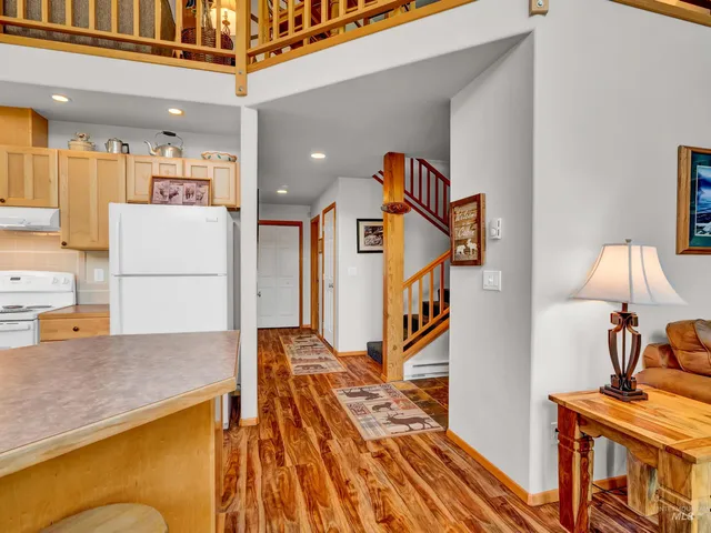 $909,000 | 910 Camas Place, McCall, ID 83638