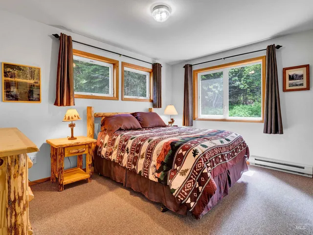 $909,000 | 910 Camas Place, McCall, ID 83638