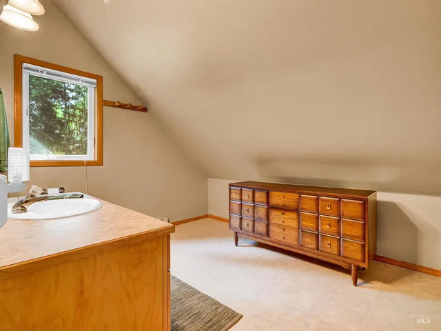 $909,000 | 910 Camas Place, McCall, ID 83638