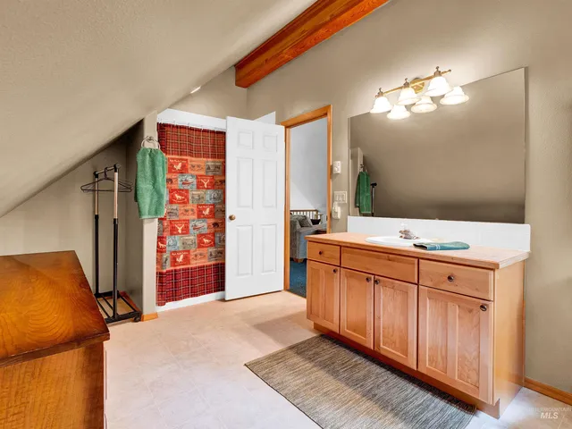 $909,000 | 910 Camas Place, McCall, ID 83638