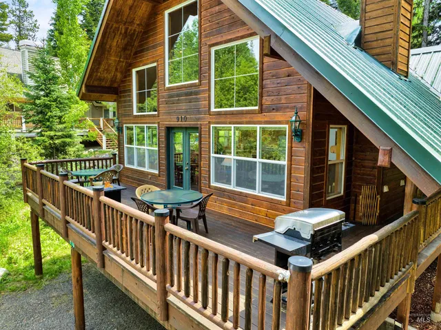$909,000 | 910 Camas Place, McCall, ID 83638