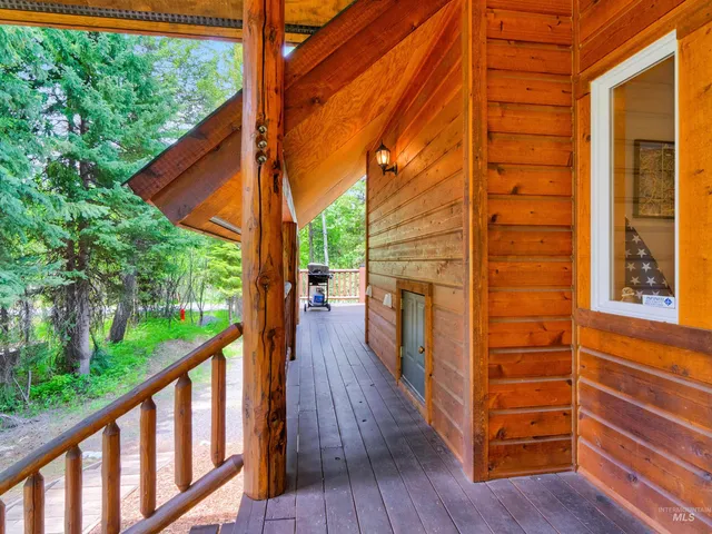 $909,000 | 910 Camas Place, McCall, ID 83638