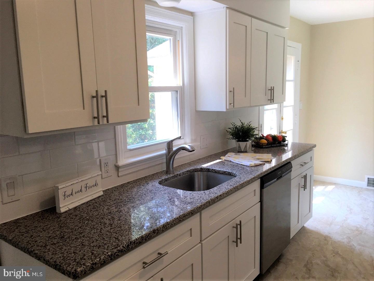 76 Blackwell Road Pennington, NJ 08534 - Photo 5 of 21 Gallery Image 5
