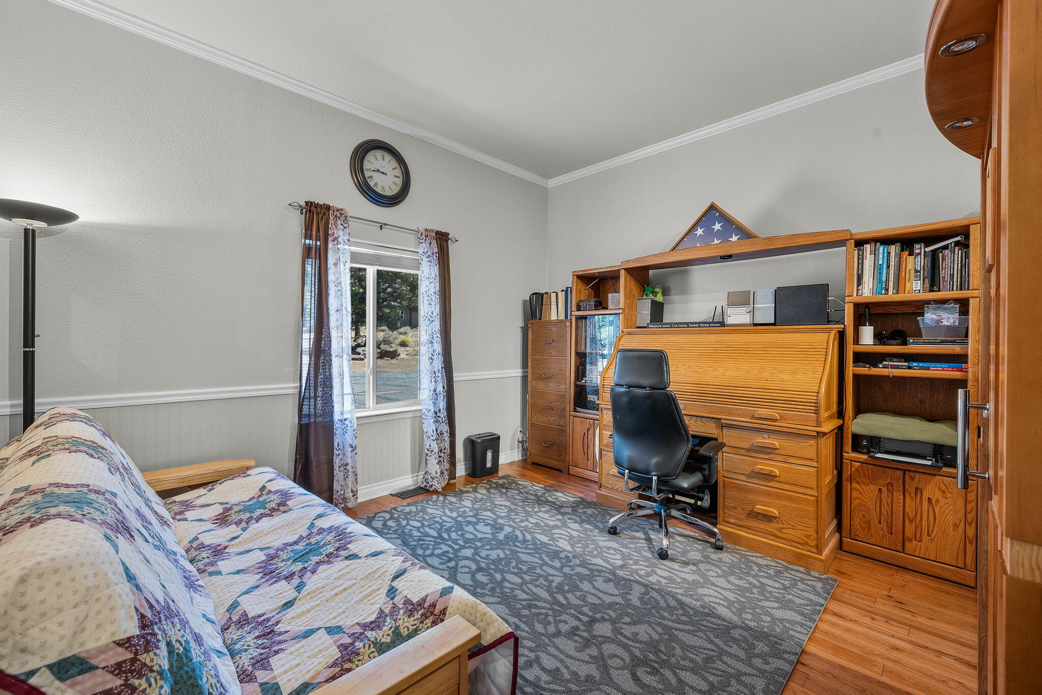 17415 Kent Road Sisters, OR 97759 - Photo 16 of 43