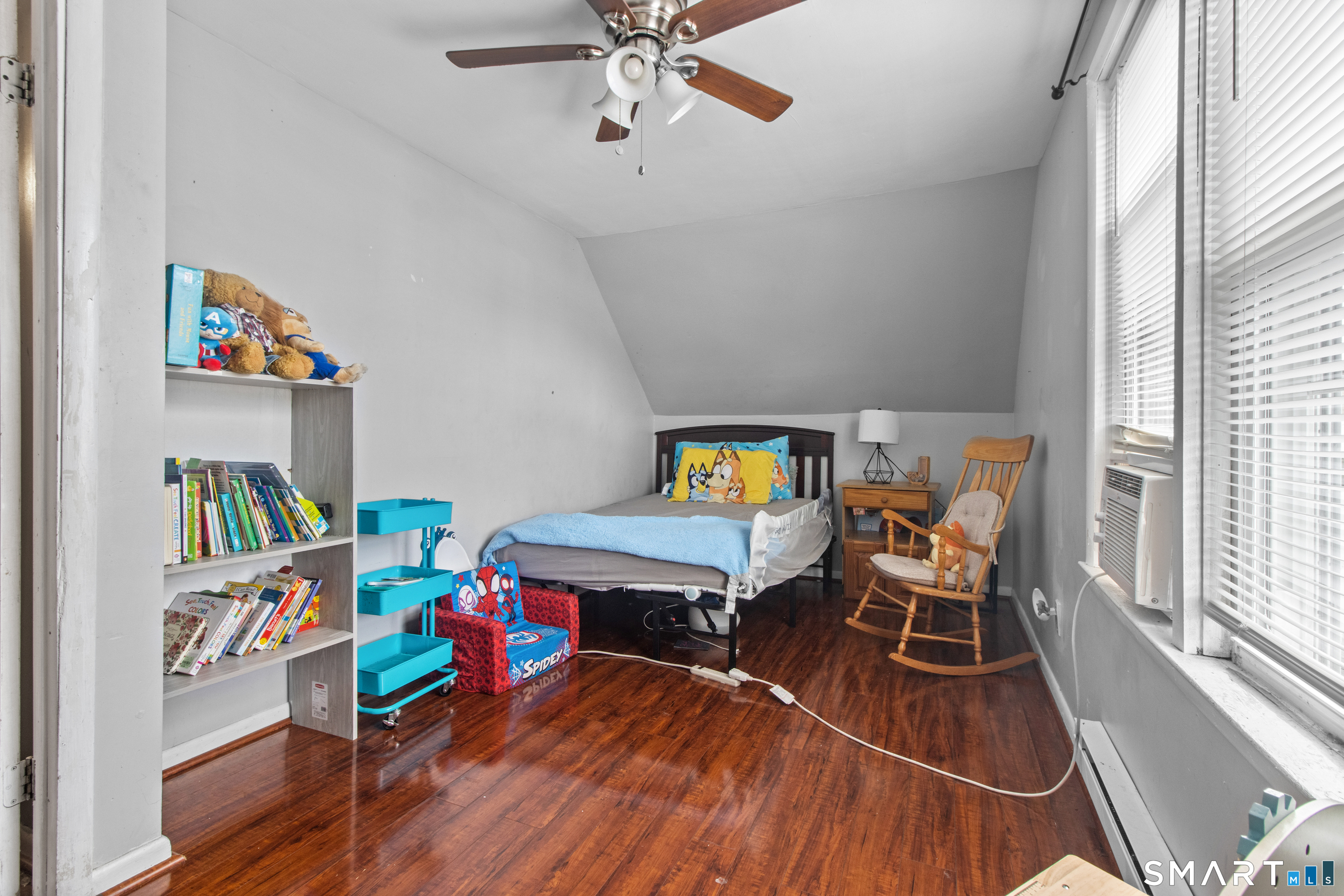 182 Deforest Avenue Bridgeport, CT 06607 - Photo 20 of 28