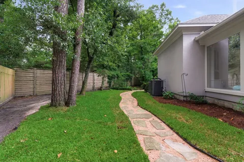 $1,068,000 | 6 Harbor Cove Drive, The Woodlands, TX 77381
