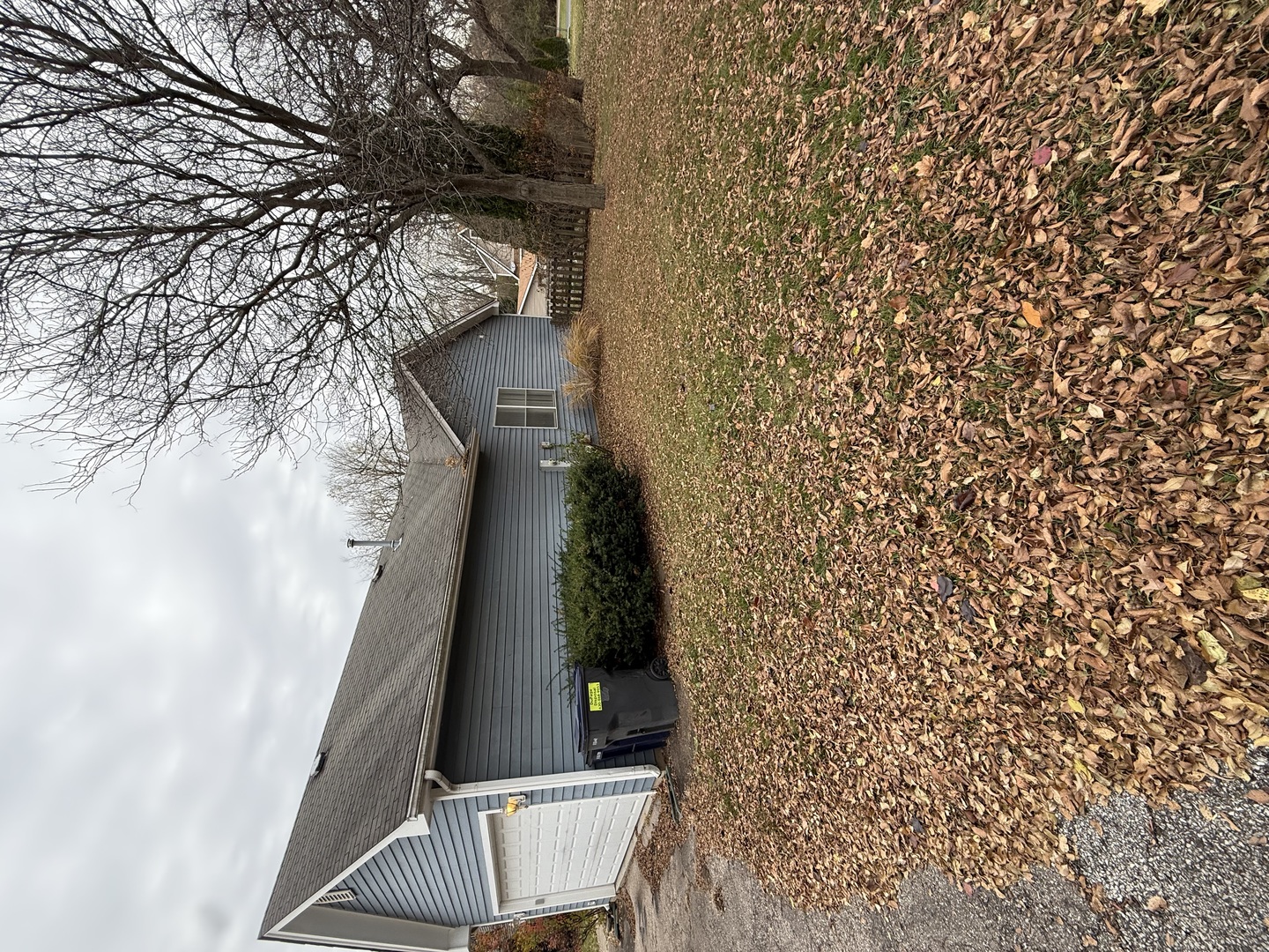 Undisclosed Address Itasca, IL 60143 - Photo 2 of 16 a view of entryway