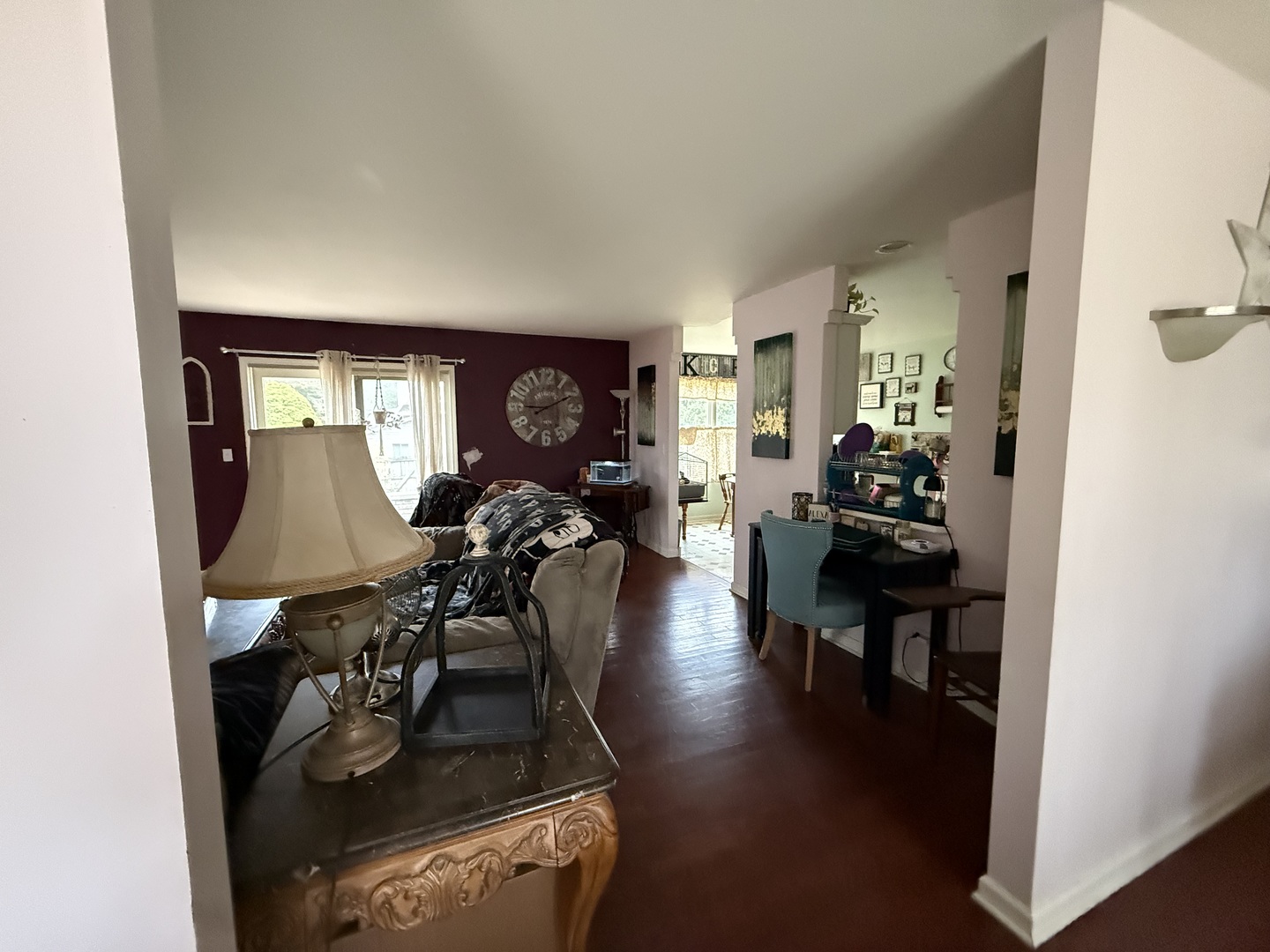 Undisclosed Address Itasca, IL 60143 - Photo 3 of 16 a view of a livingroom with furniture and a window