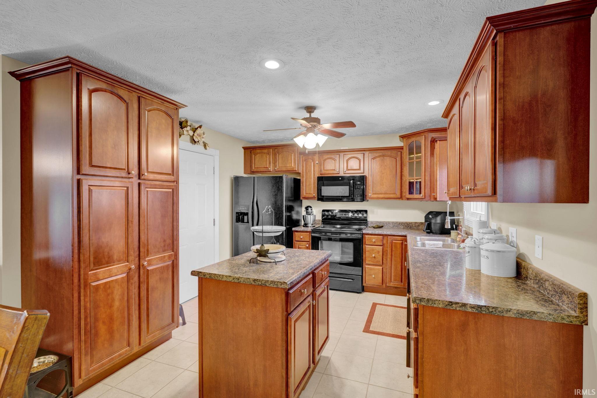 525 South 8th Avenue Haubstadt, IN 47639 - Photo 13 of 36