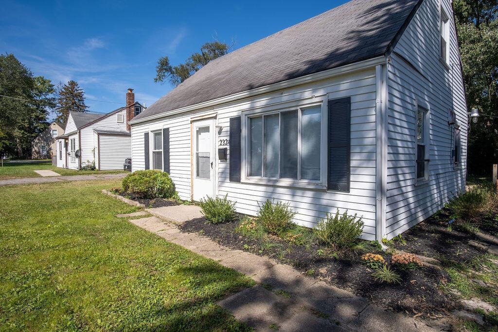 2324 Agler Road Columbus, OH 43224 - Photo 2 of 19 2