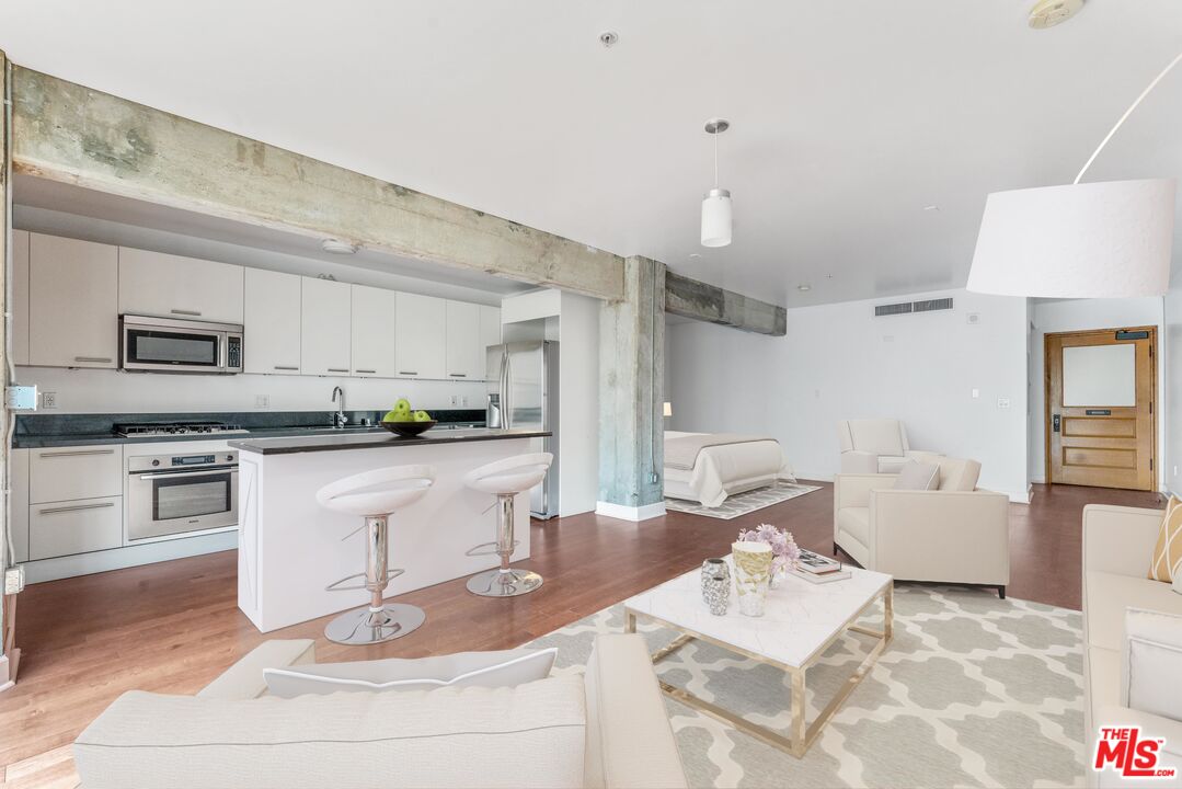 416 South Spring Street, Unit 608 Los Angeles, CA 90013 - Photo 14 of 22