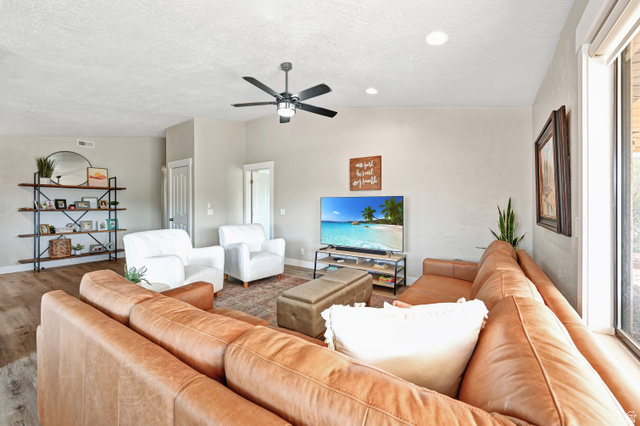989 West Dover Way St. George, UT 84770 - Photo 15 of 34