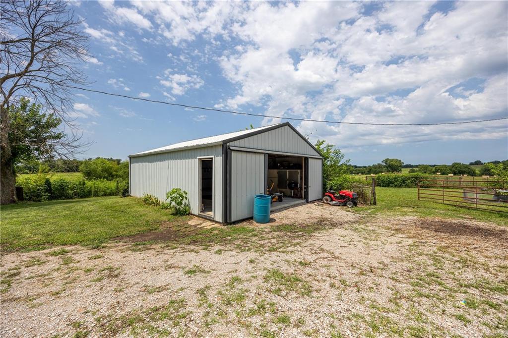 835 Northwest 950 Road Blairstown, MO 64726 - Photo 27 of 48